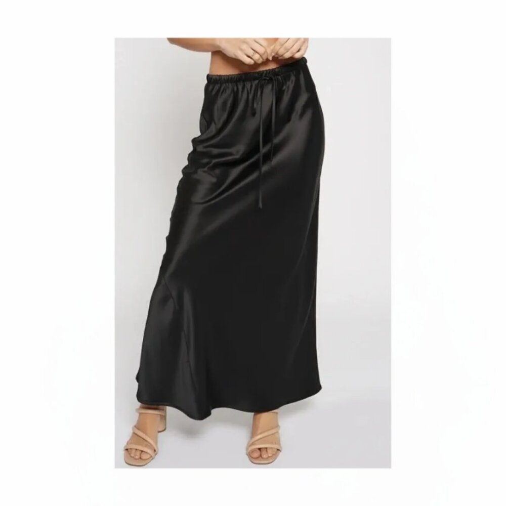 Black Satin Maxi Skirt – Chic & Elegant - Picture 4 of 4